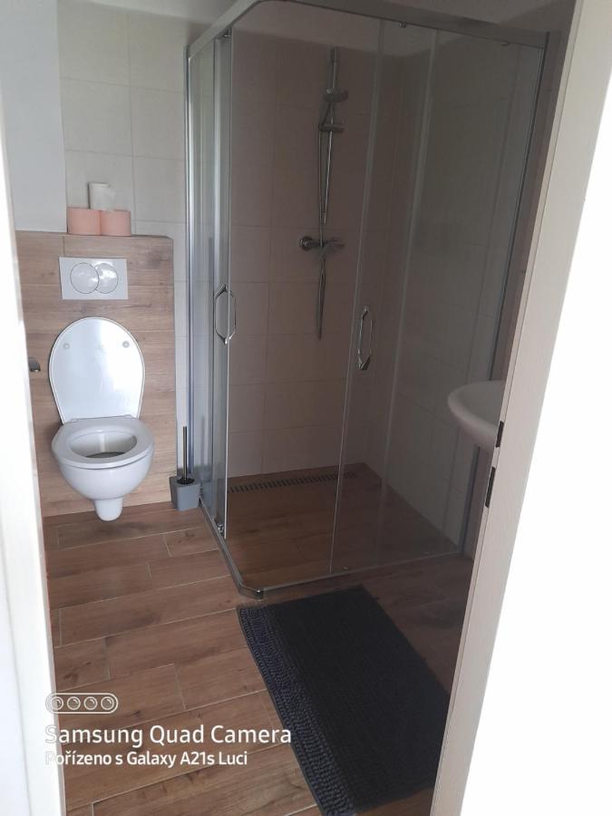 Ferienwohnung Kojan Jílovice Exterior foto